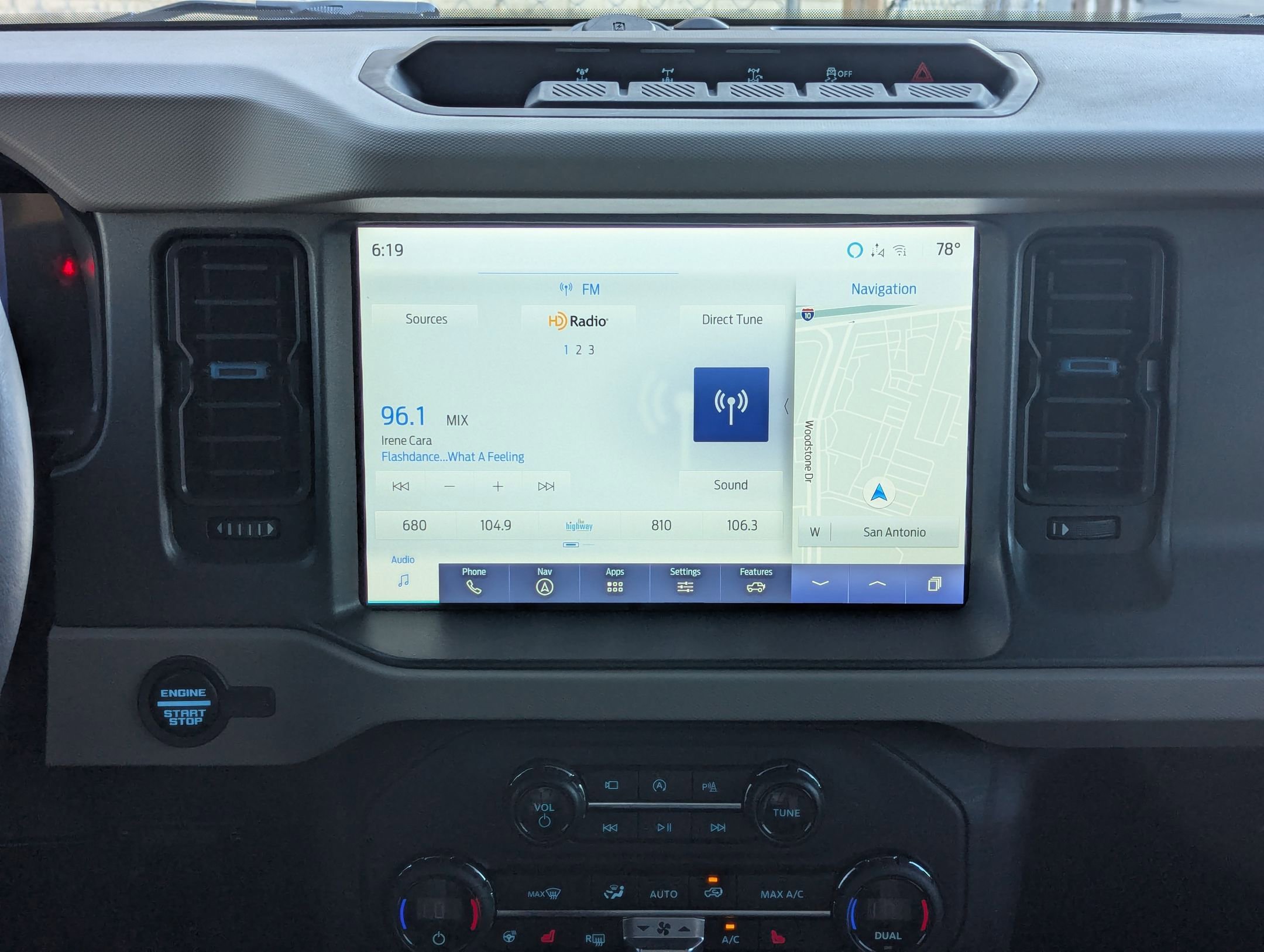 Used 2024 Ford Bronco Wildtrak image 17