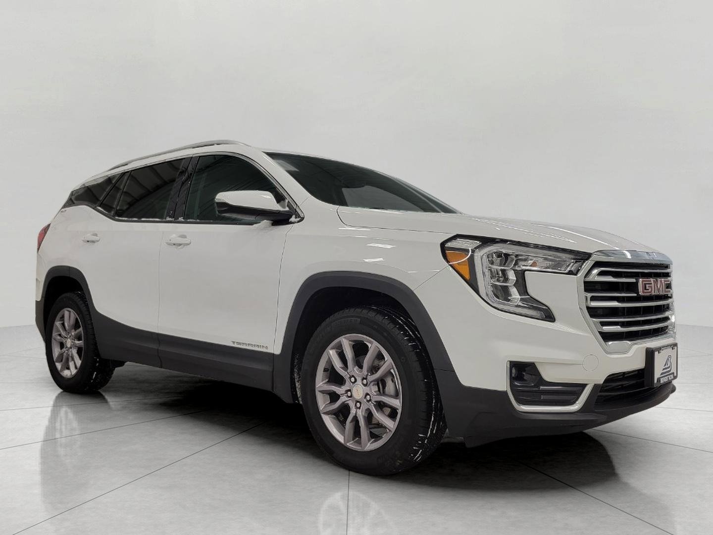 Used 2024 GMC Terrain SLT video 1