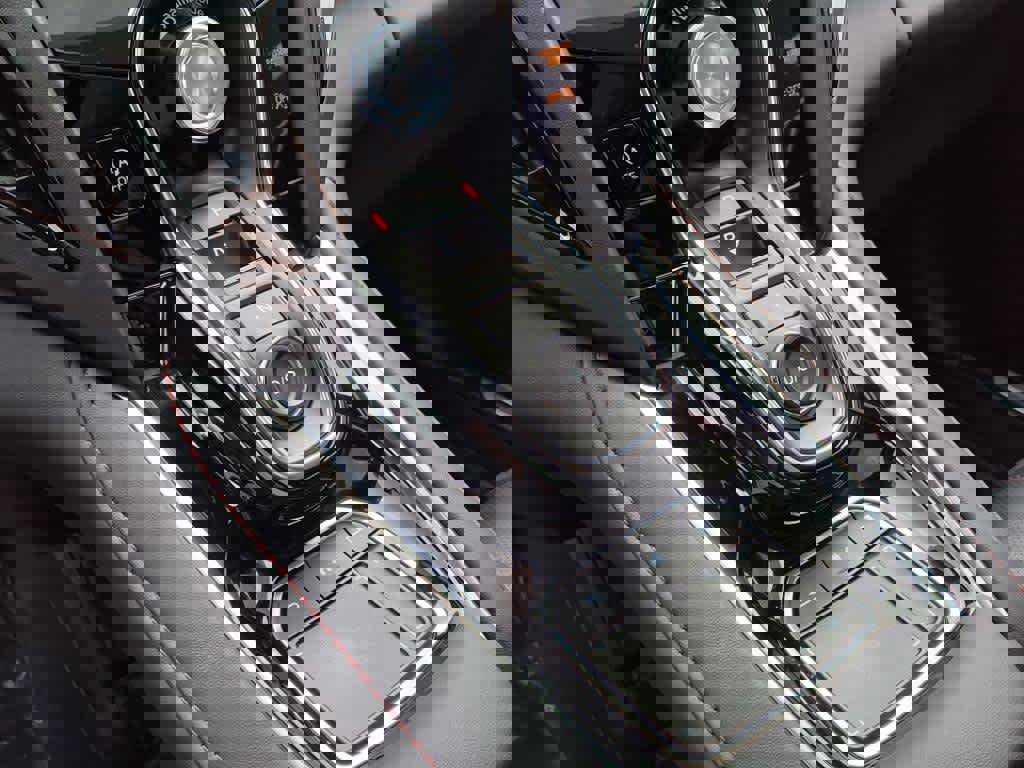 Used 2025 Acura RDX A-Spec image 19