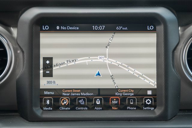 Used 2022 Jeep Wrangler Unlimited Sahara w/ Dual Top Group image 22