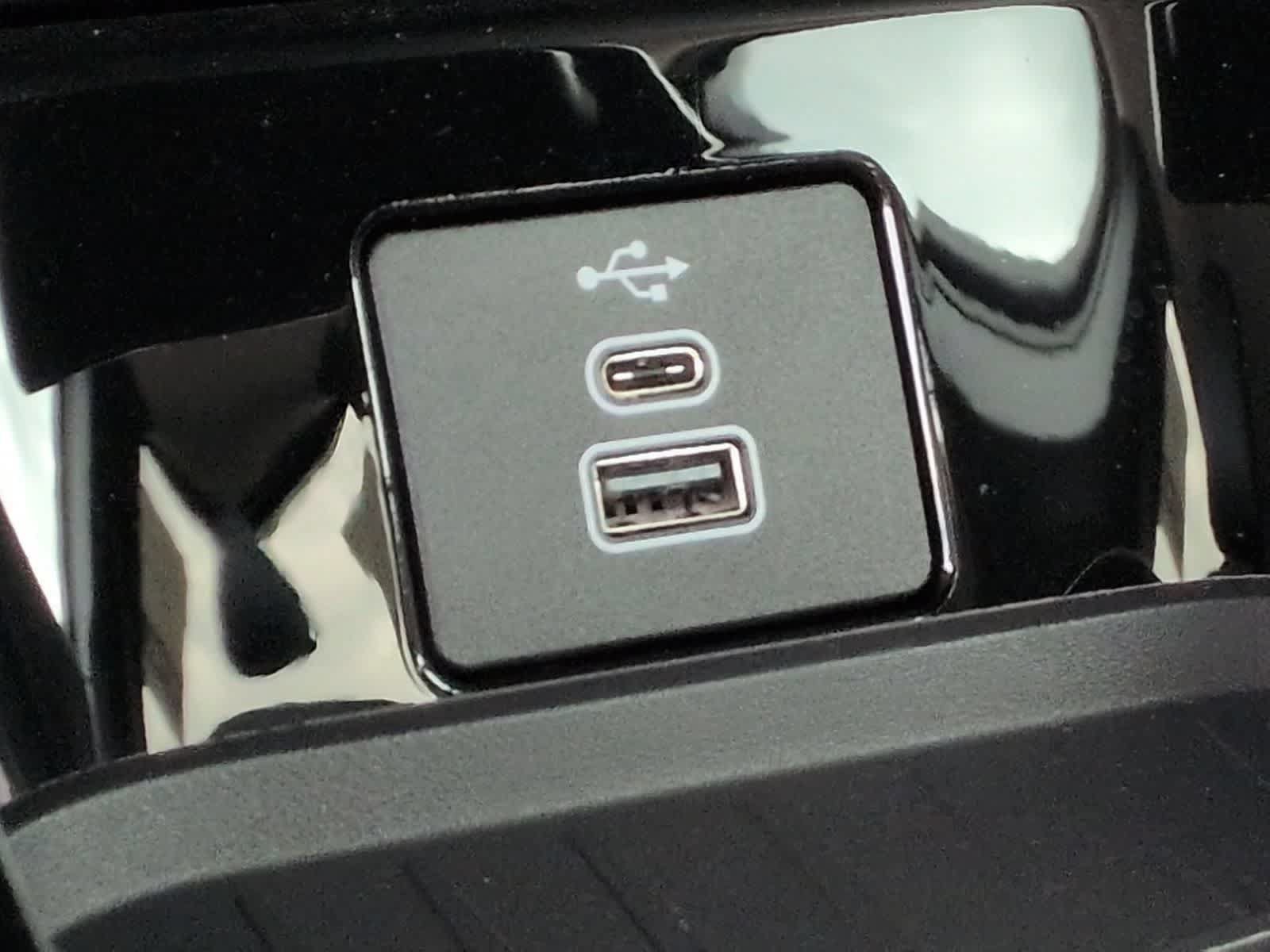 New 2026 Ford Mustang Mach-E Premium w/ Technology Package AWD/4WD image 30