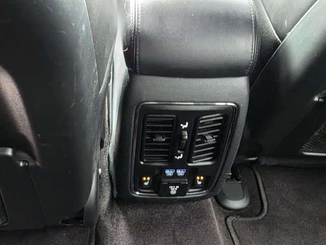 Used 2018 Jeep Grand Cherokee Overland image 11