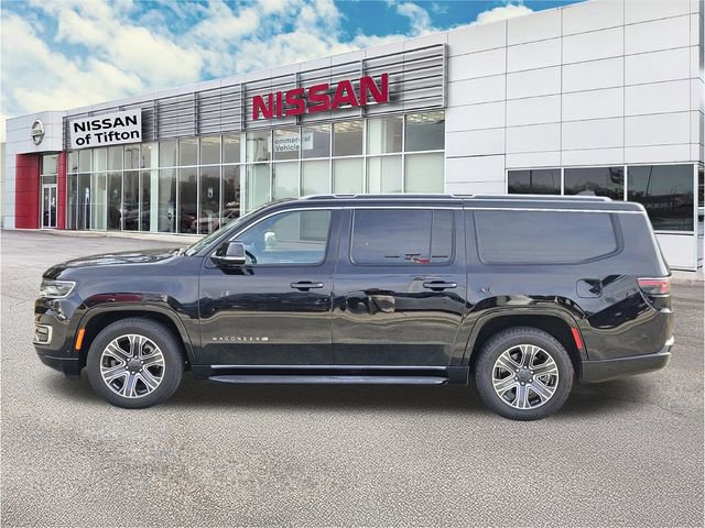 Used 2024 Jeep Wagoneer L Series II image 7