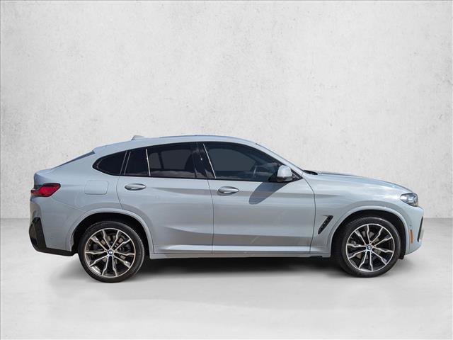 Used 2024 BMW X4 xDrive30i w/ Premium Package AWD/4WD image 4