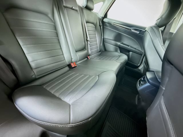 Used 2013 Ford Fusion SE FWD image 27