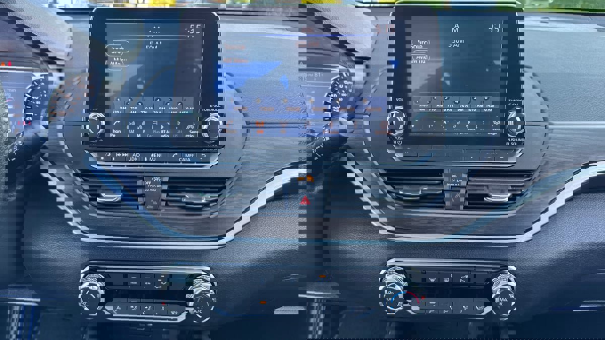 Used 2023 Nissan Altima 2.5 SV image 13