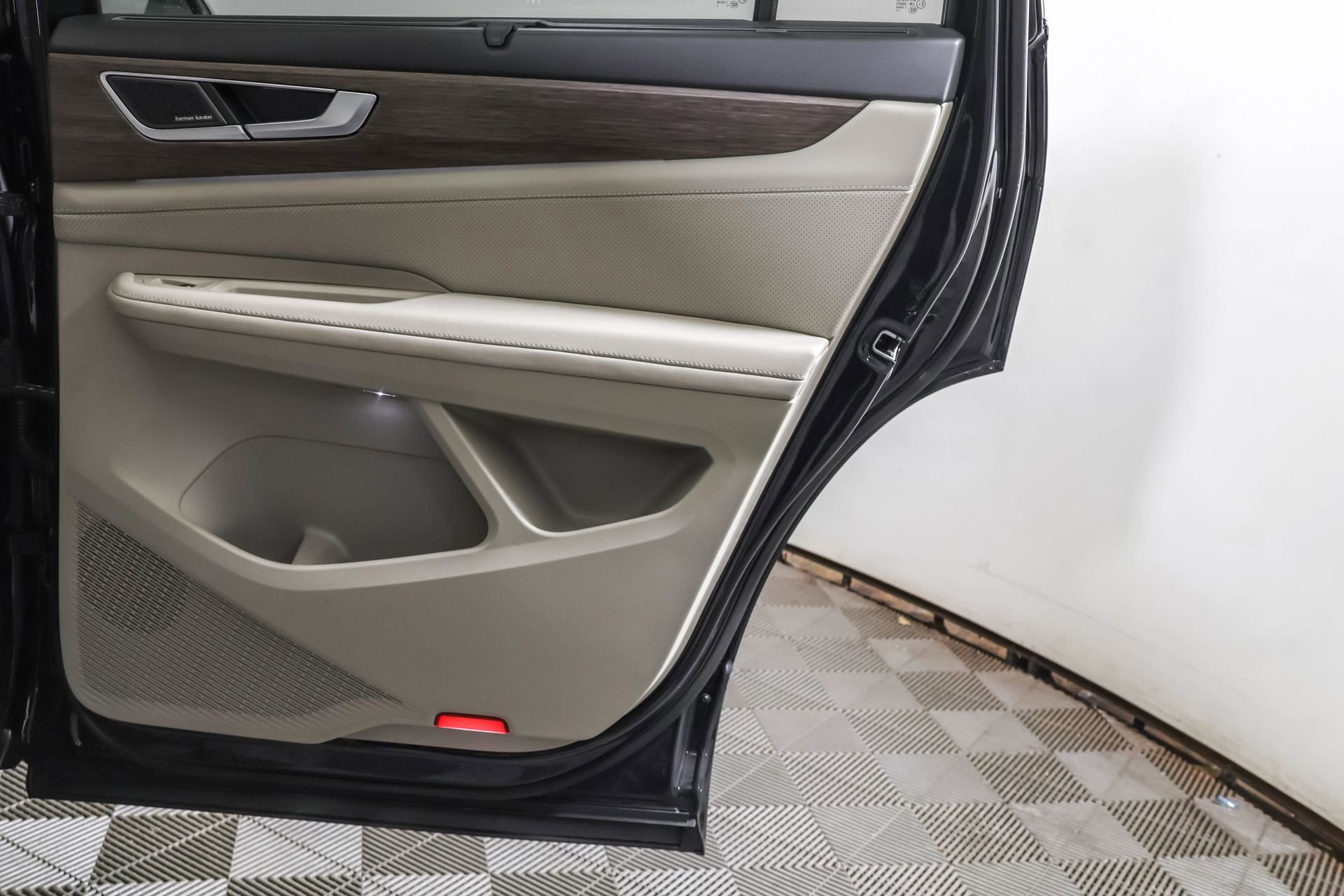 New 2026 Volkswagen Atlas SEL Premium R-Line image 43