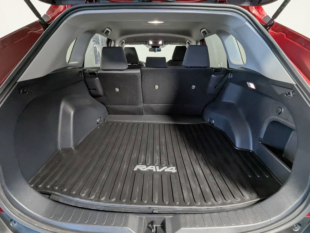 Certified 2025 Toyota RAV4 XLE image 46