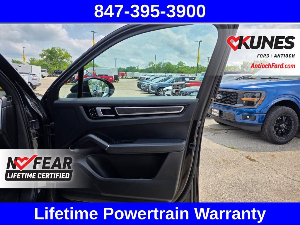 Used 2019 Porsche Cayenne S AWD/4WD image 36