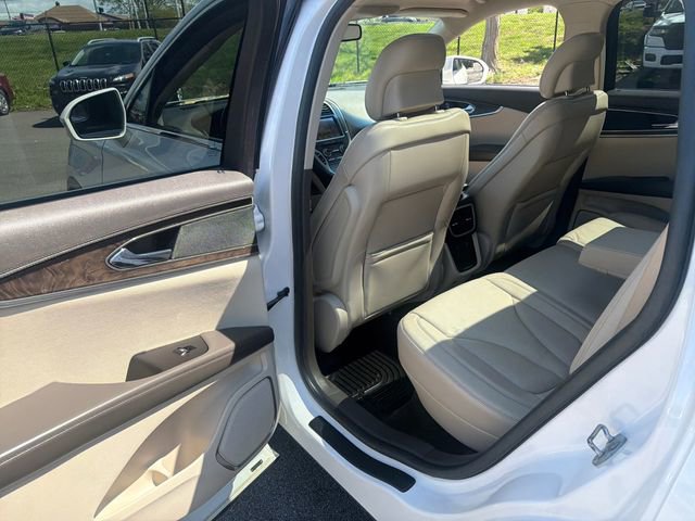 Used 2017 Lincoln MKX Select w/ Lincoln MKX Climate Package AWD/4WD image 27