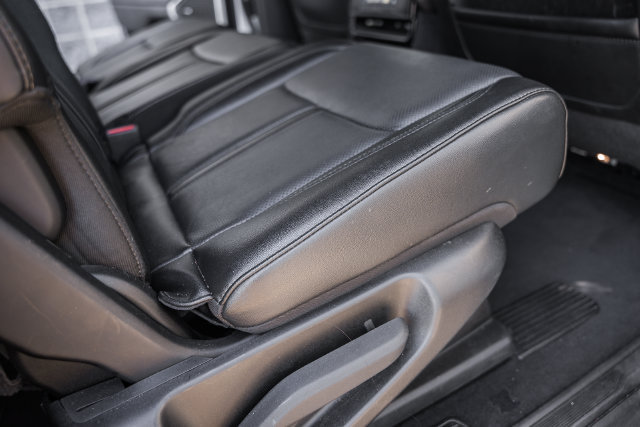 Used 2024 Jeep Wagoneer Series II w/ Flexible Seating Group RWD image 42