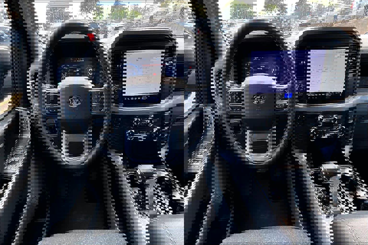 Certified 2025 Ford F150 Lightning XLT w/ Max Trailer Tow Package image 5