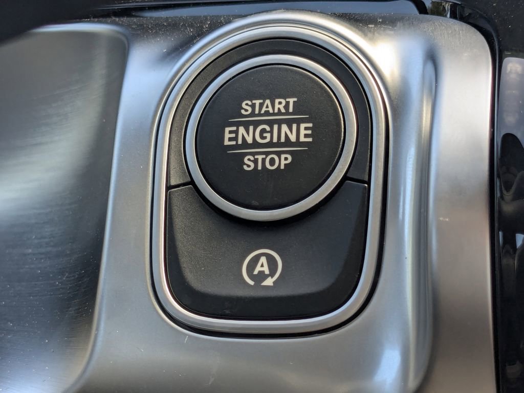 Used 2024 Mercedes-Benz GLB 250 4MATIC image 25