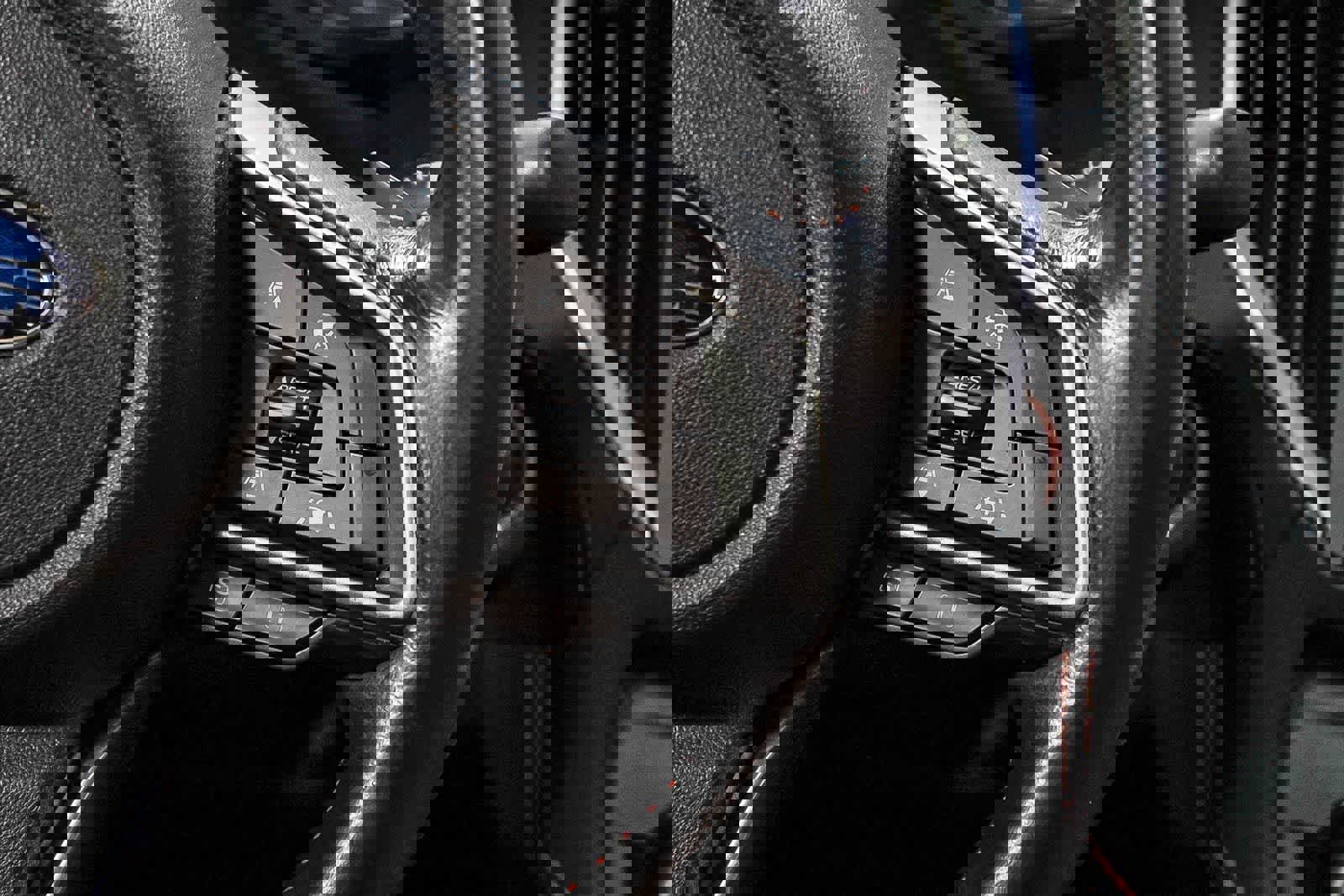 Used 2020 Subaru Crosstrek 2.0i Limited w/ Moonroof Package w/Navigation AWD/4WD image 15