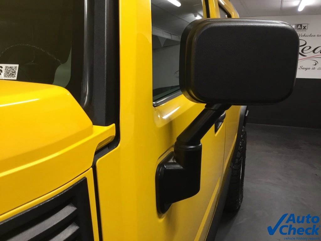 Used 2003 HUMMER H2 w/ Preferred Equipment Group image 19