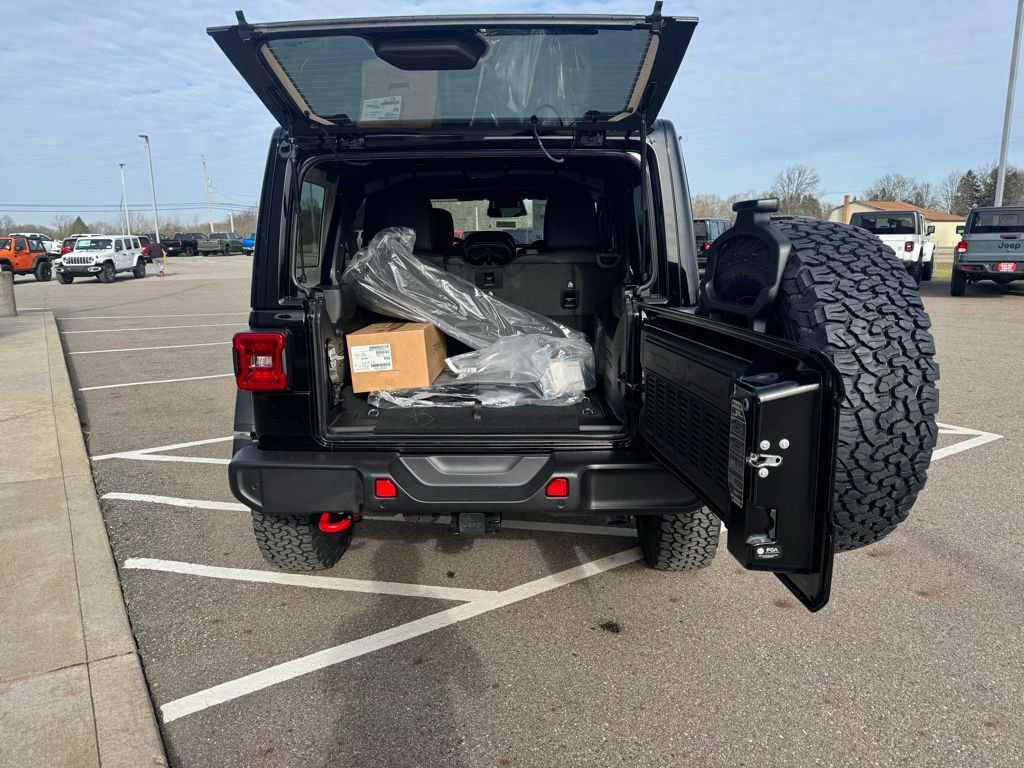 New 2026 Jeep Wrangler Unlimited Rubicon AWD/4WD image 9