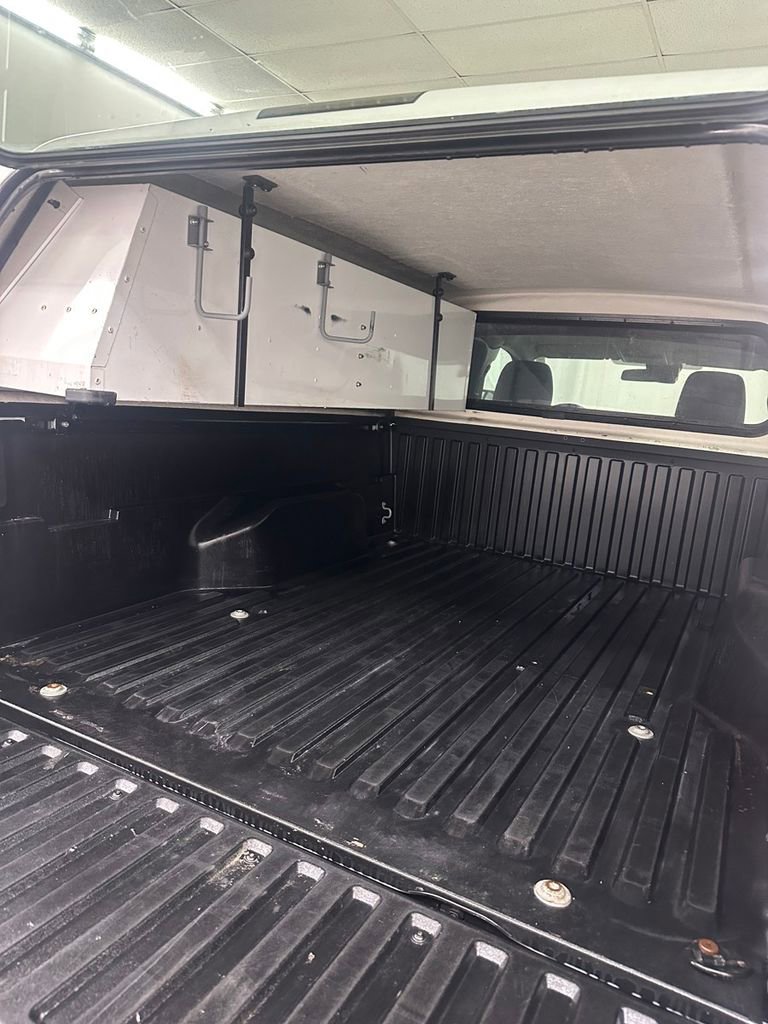 Used 2022 Toyota Tacoma SR image 27