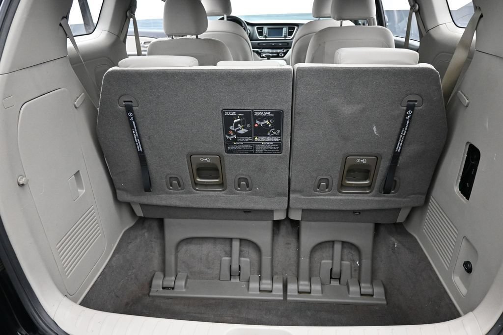 Used 2020 Kia Sedona L FWD image 15
