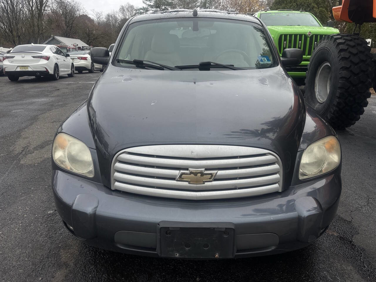 Used 2010 Chevrolet HHR LT image 3