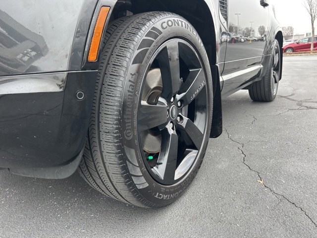 Used 2023 Land Rover Defender 90 X-Dynamic SE image 11