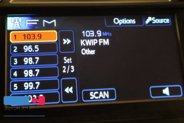 Used 2013 Toyota Camry LE FWD image 20