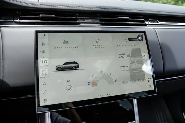 New 2026 Land Rover Range Rover SE AWD/4WD image 38