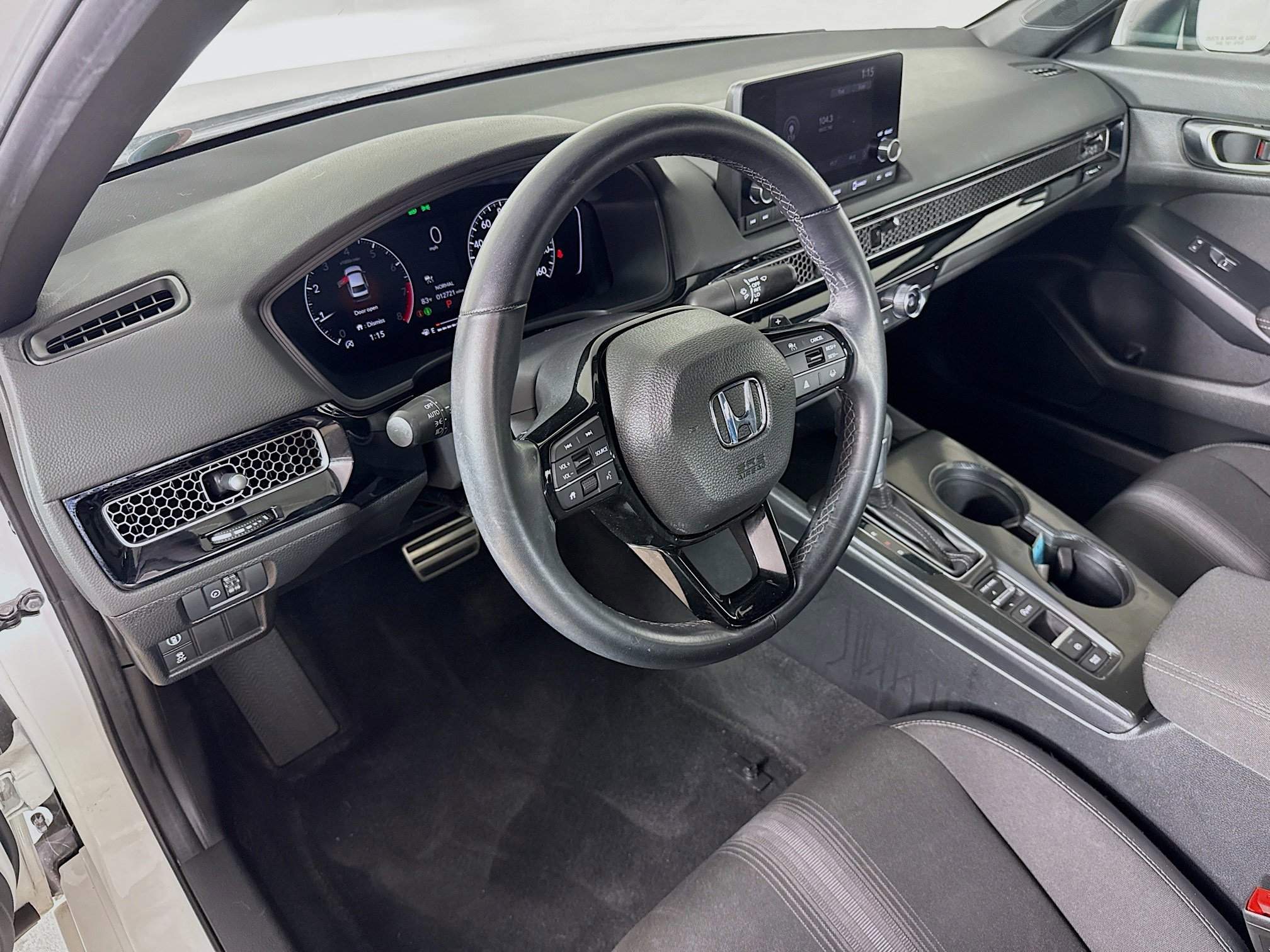 Used 2024 Honda Civic Sport image 8