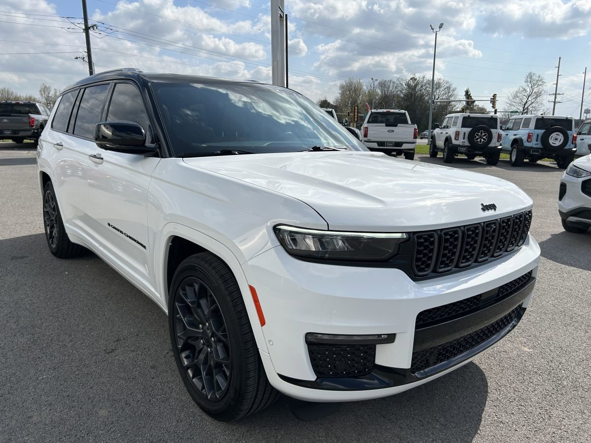 Used 2023 Jeep Grand Cherokee L Summit image 1