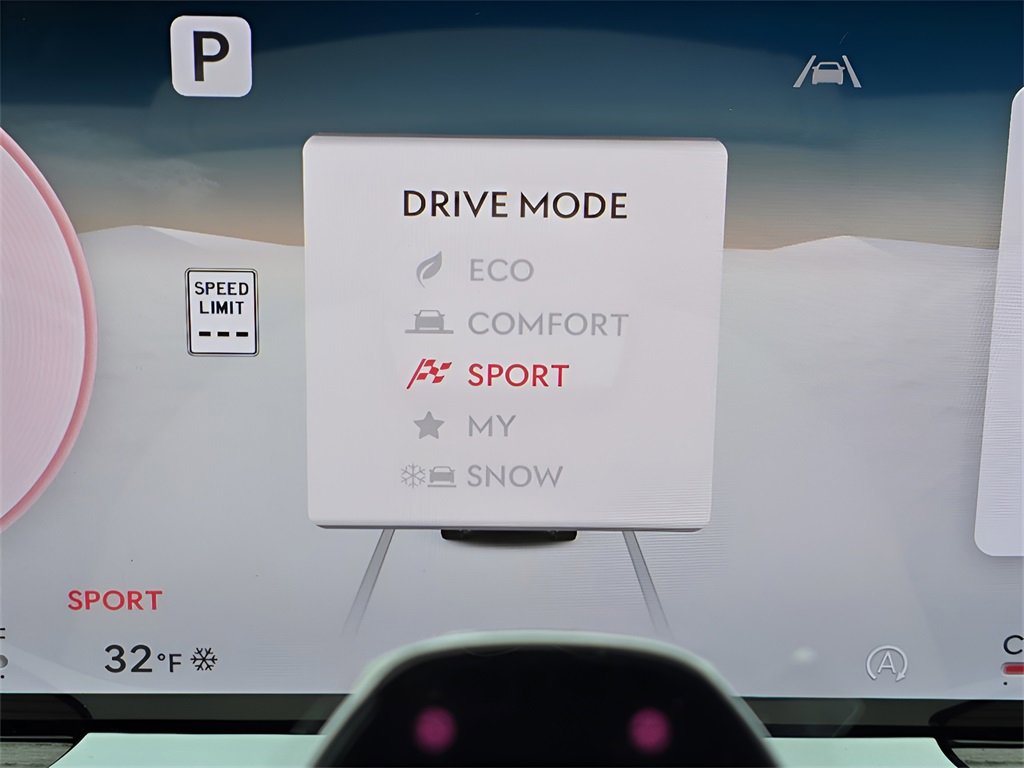 New 2025 Genesis GV80 3.5T Prestige image 32