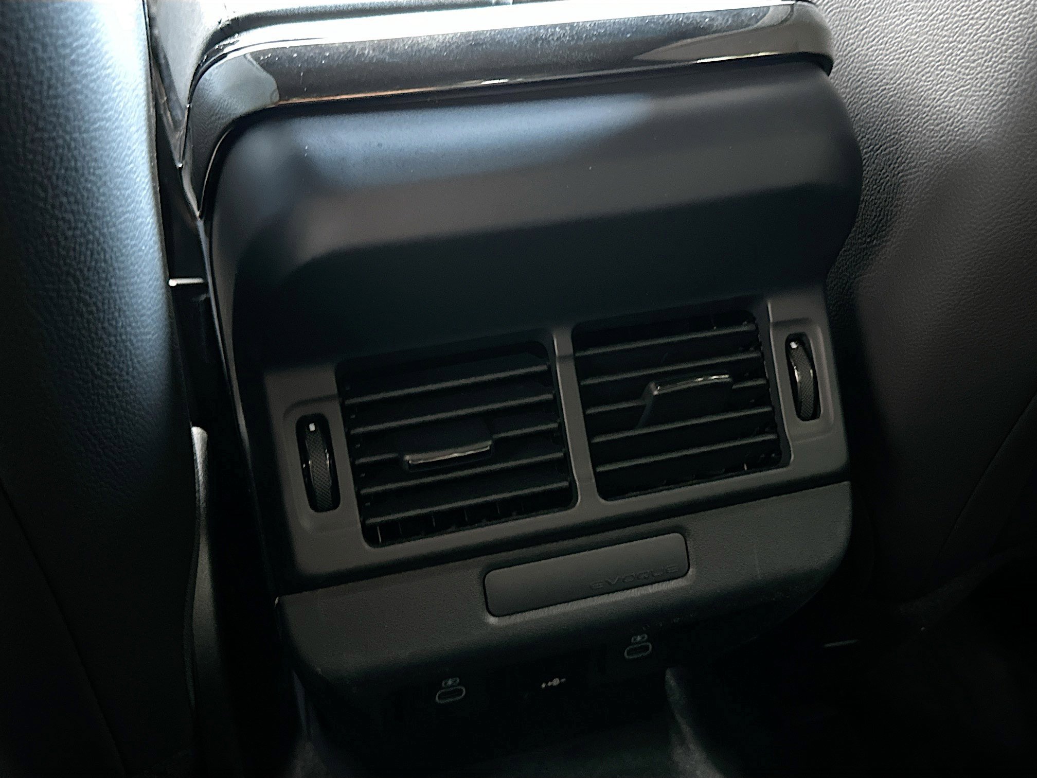 Used 2026 Land Rover Range Rover Evoque S image 26