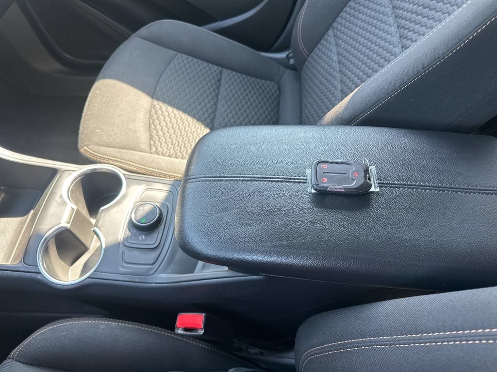 Used 2019 GMC Terrain SLE w/ LPO, Floor Liner Package AWD/4WD image 24