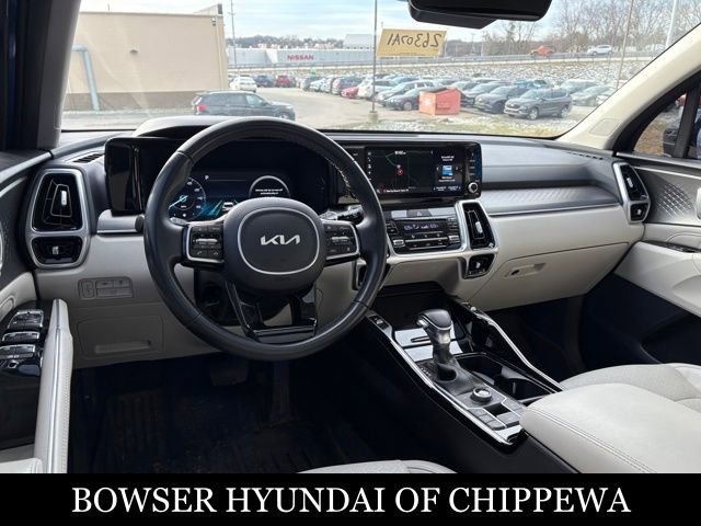 Used 2023 Kia Sorento SX image 10