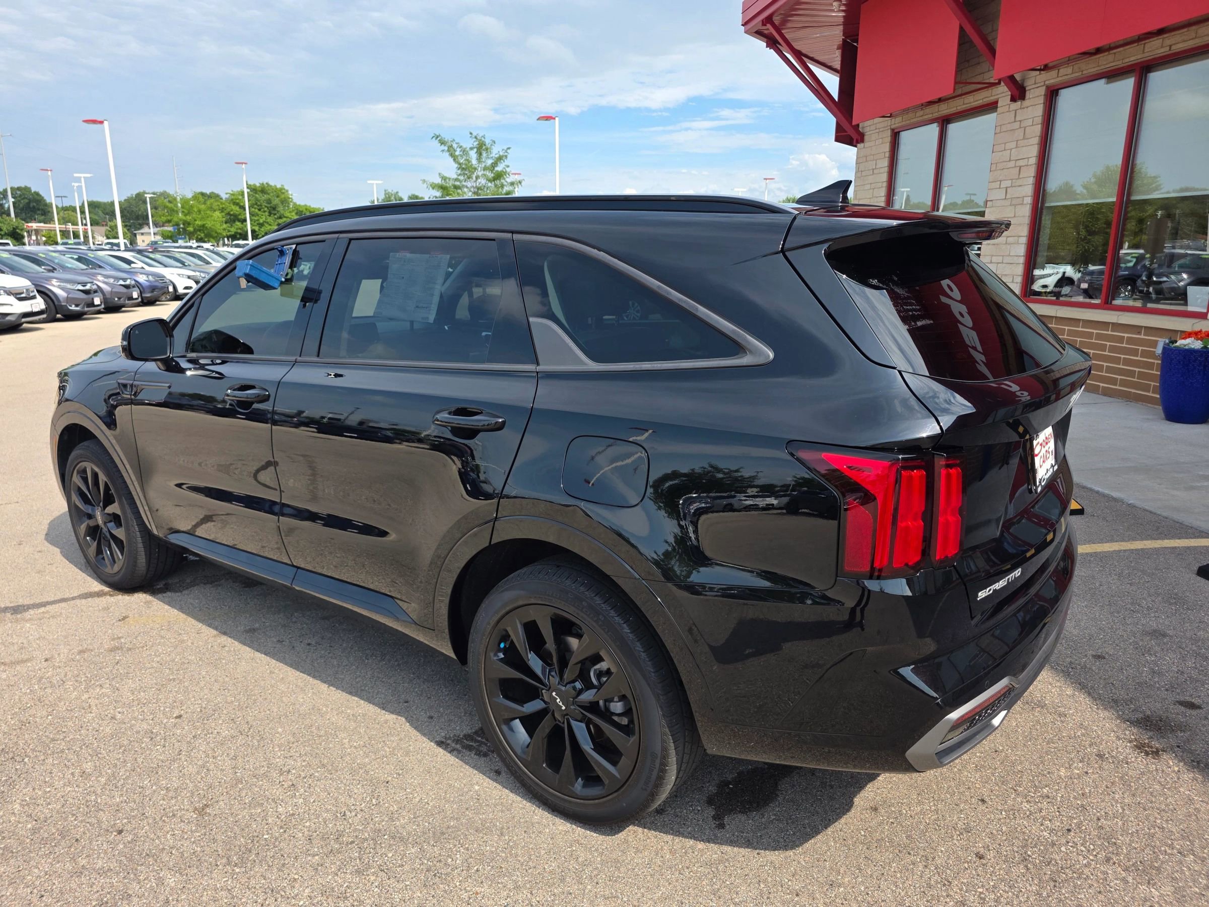 Used 2023 Kia Sorento SX image 5