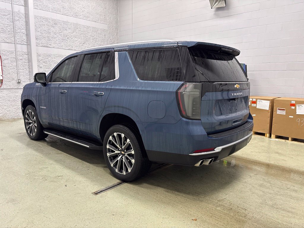 Used 2025 Chevrolet Tahoe High Country AWD/4WD image 6