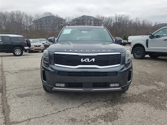 Used 2022 Kia Telluride SX w/ SX Prestige Package image 2