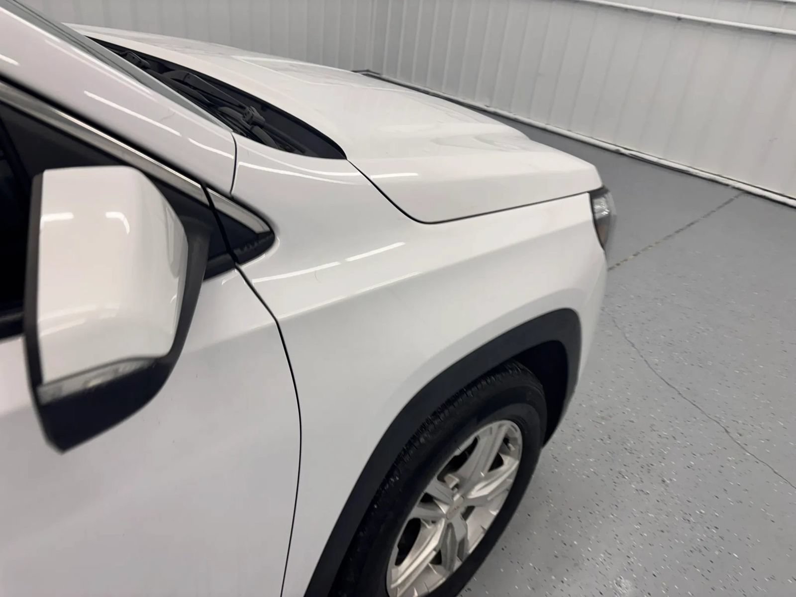 Used 2022 GMC Terrain SLE w/ Driver Convenience Package FWD image 28