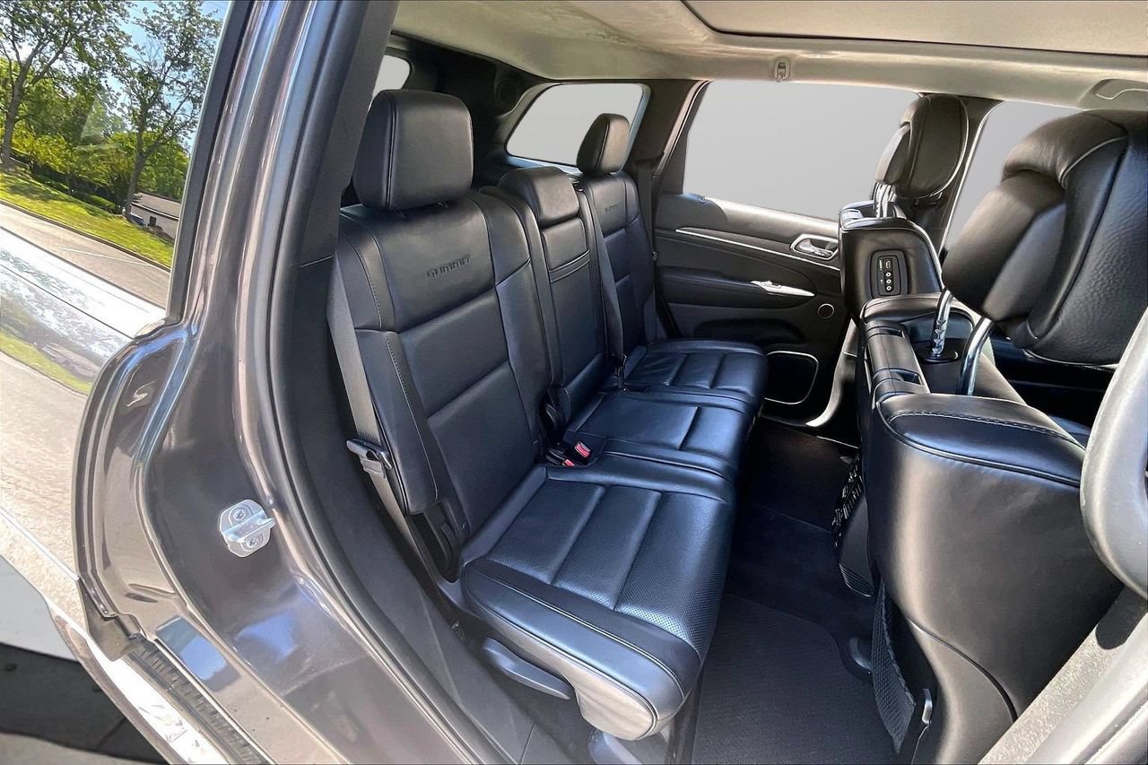 Certified 2017 Jeep Grand Cherokee Summit RWD image 26