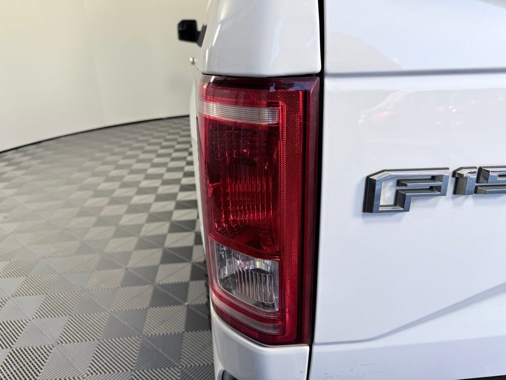 Used 2016 Ford F150 XLT w/ Equipment Group 302A Luxury image 27