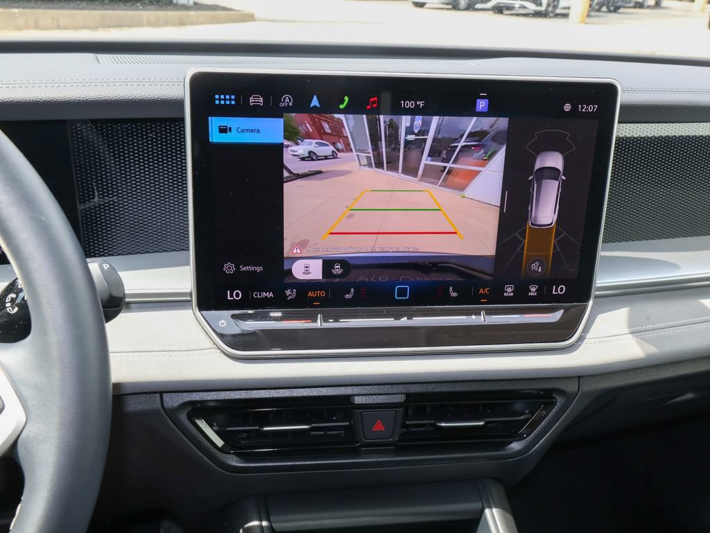 Certified 2025 Volkswagen Tiguan SE w/ Panoramic Sunroof Package AWD/4WD image 21