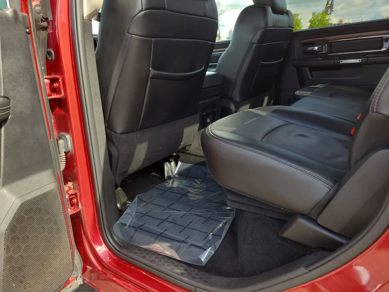 Used 2014 RAM 2500 Laramie w/ Convenience Group AWD/4WD image 20