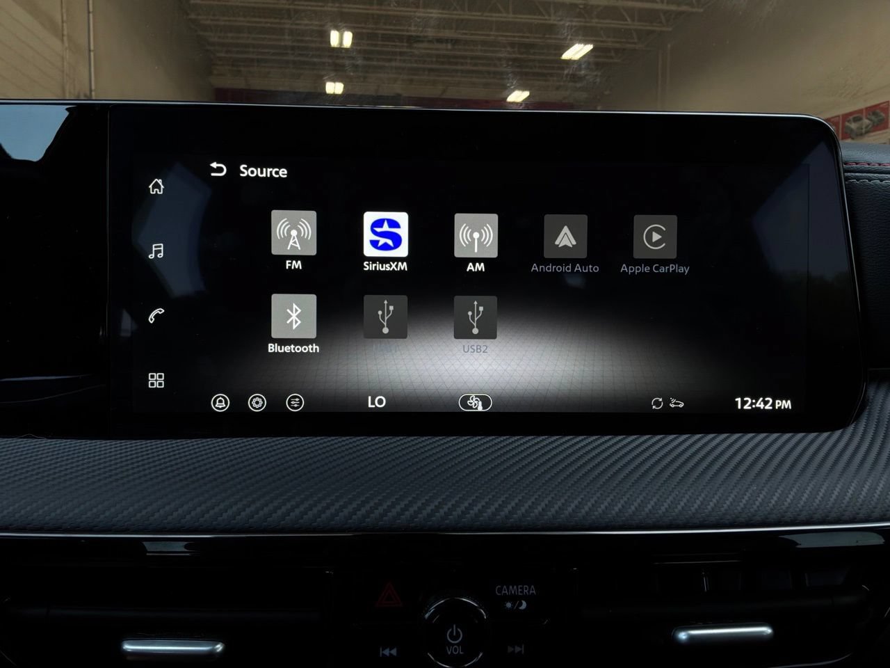 Used 2026 Nissan Kicks SR FWD image 36