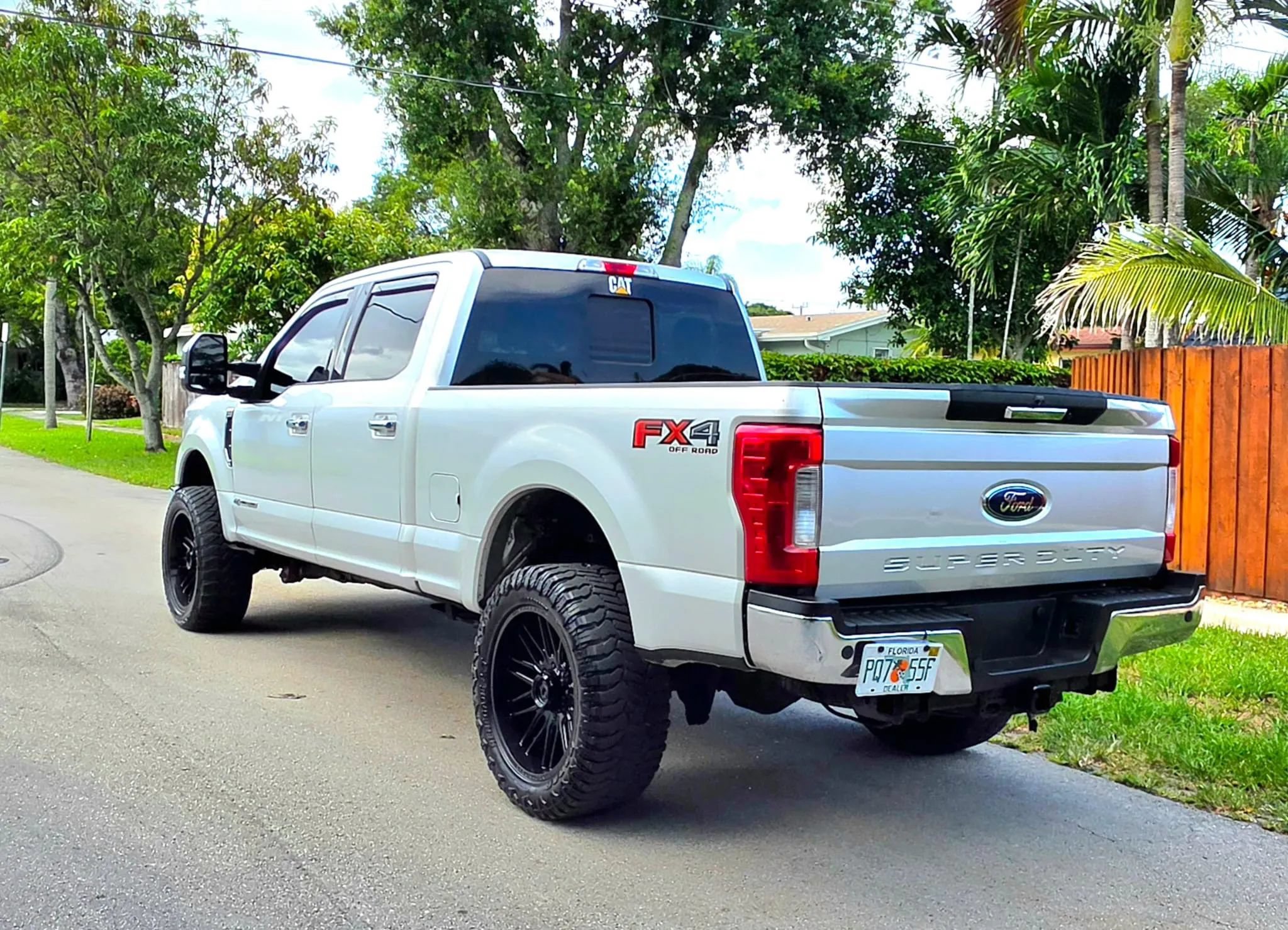 Used 2017 Ford F250 Lariat w/ Chrome Package AWD/4WD image 12