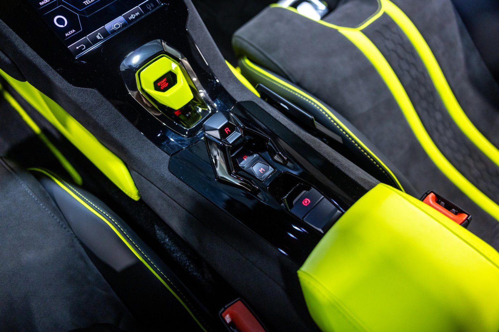 Used 2024 Lamborghini Huracan Tecnica RWD image 47