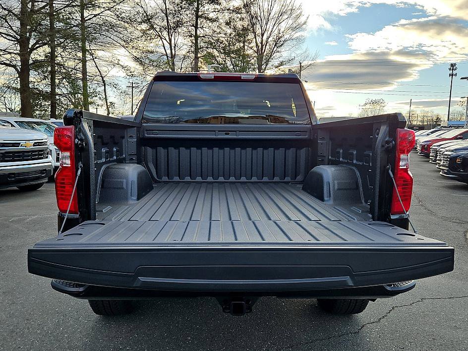 New 2026 Chevrolet Silverado 1500 Custom Trail Boss w/ Turbomax Blackout Package image 5
