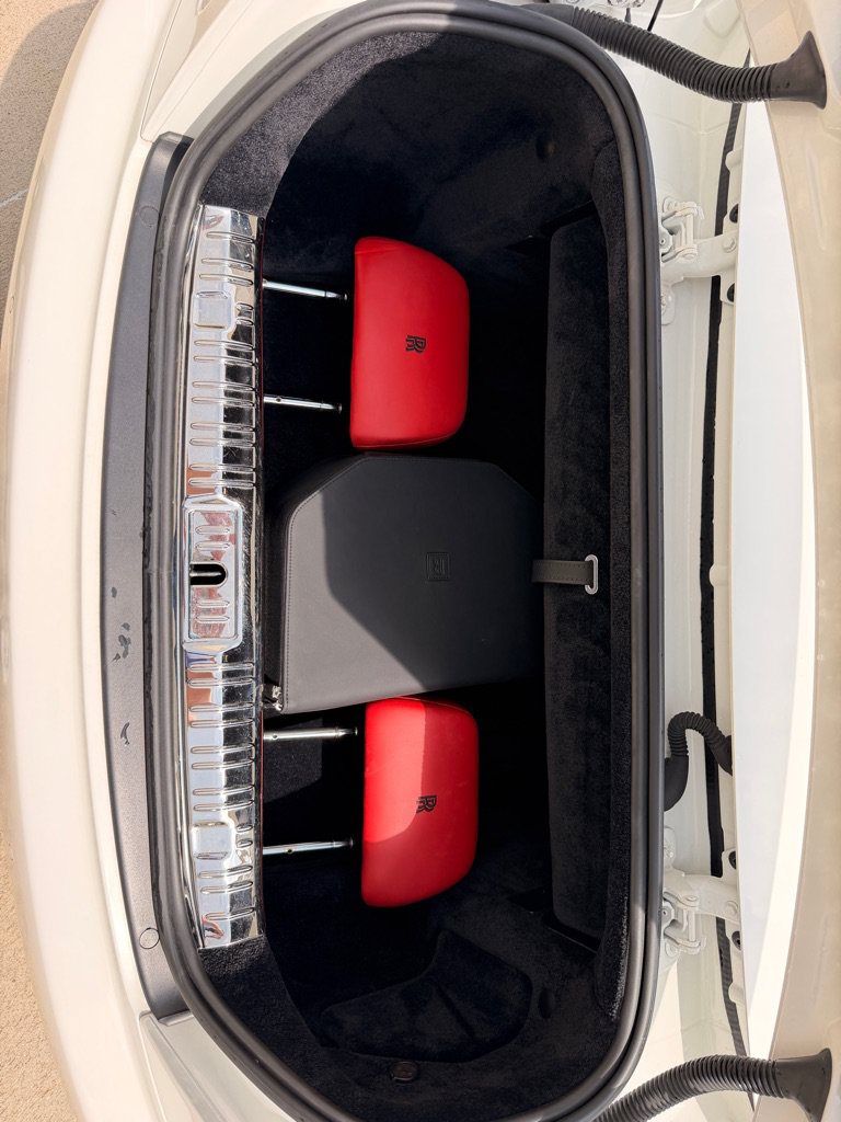 Used 2017 Rolls-Royce Dawn RWD image 24