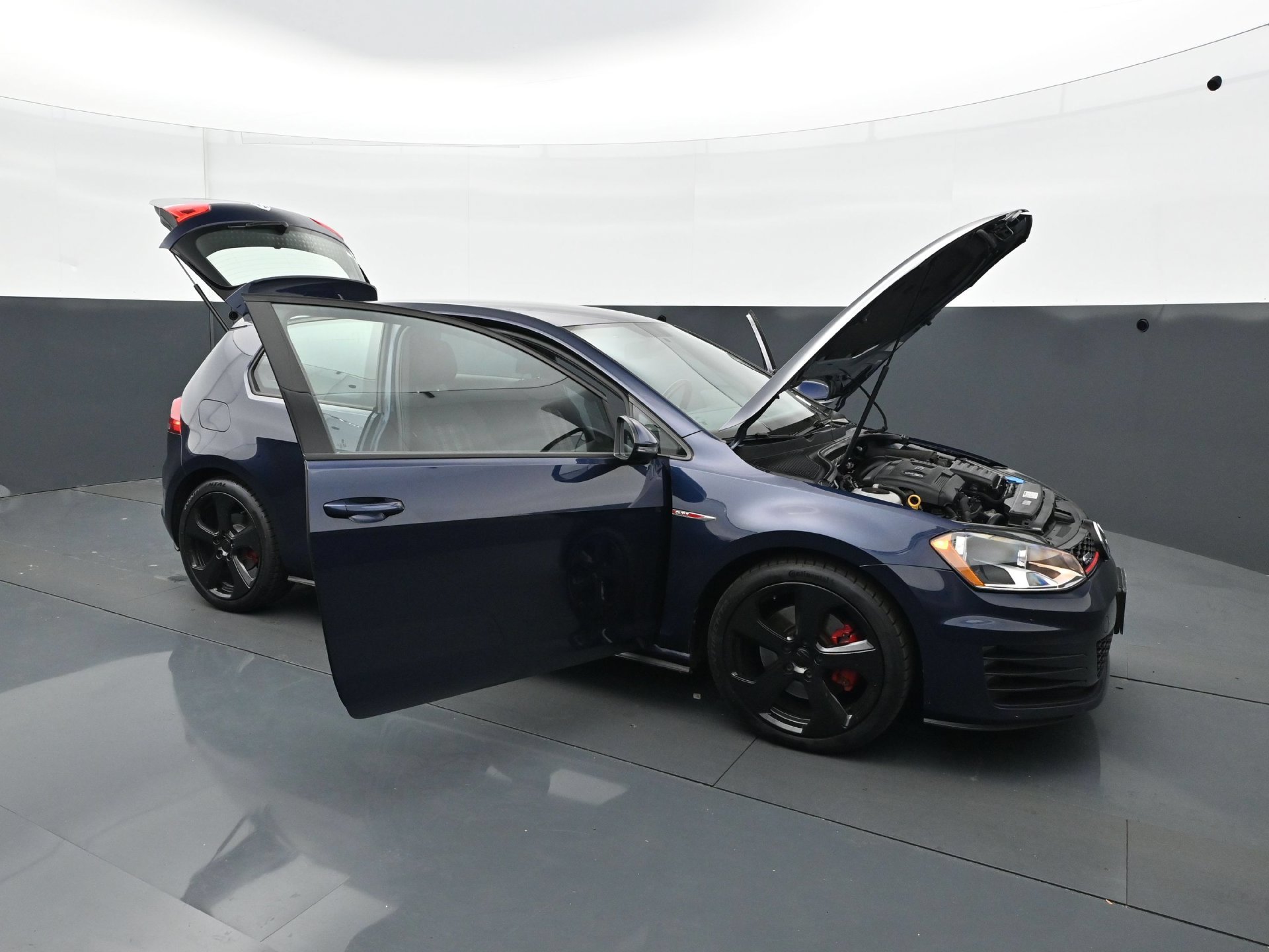Used 2016 Volkswagen GTI S FWD image 34