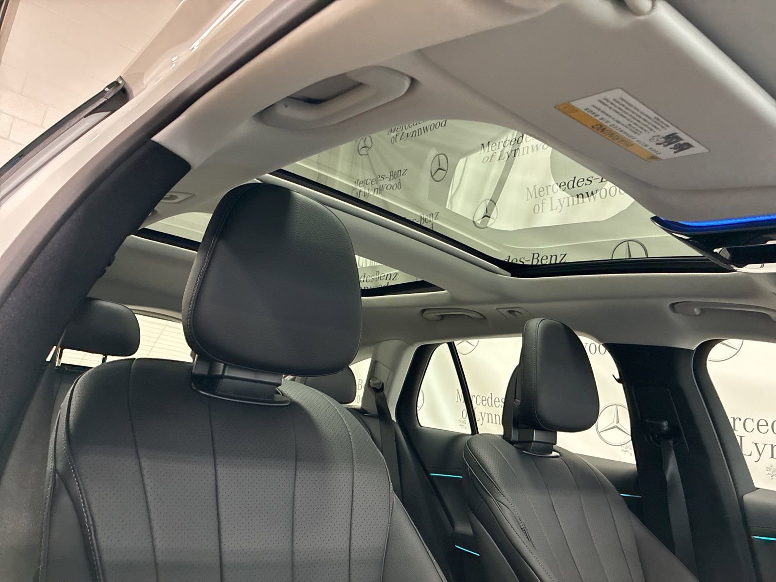 New 2026 Mercedes-Benz E 450 4MATIC All-Terrain Wagon image 18