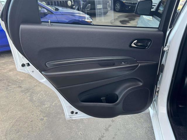 Used 2023 Dodge Durango GT image 9