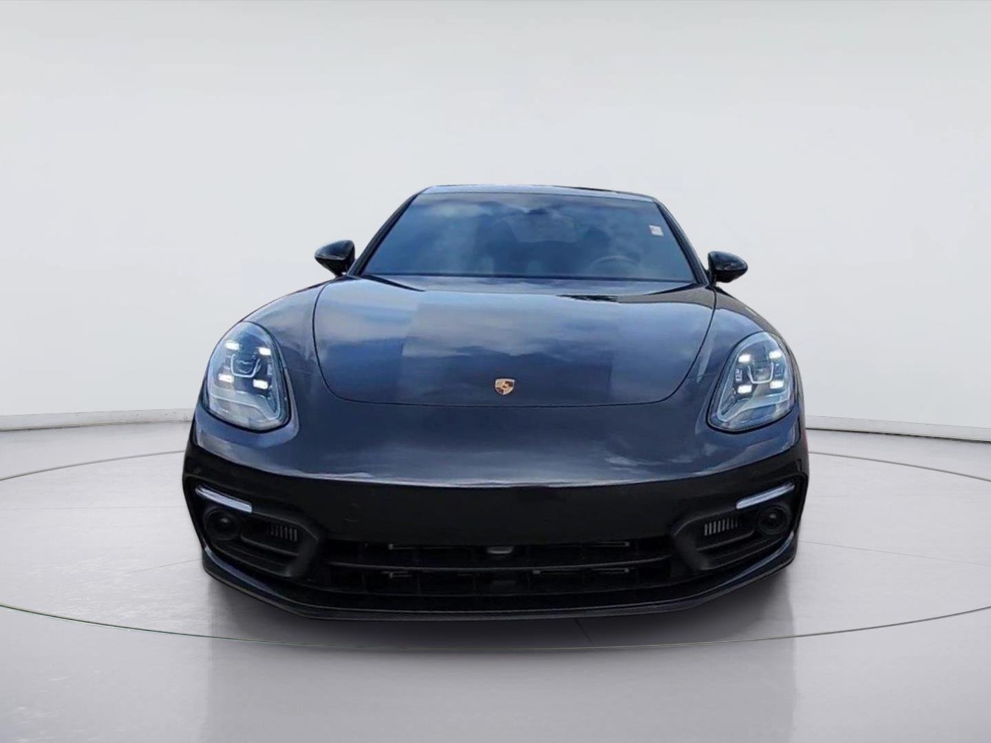 Used 2023 Porsche Panamera Platinum Edition RWD image 3