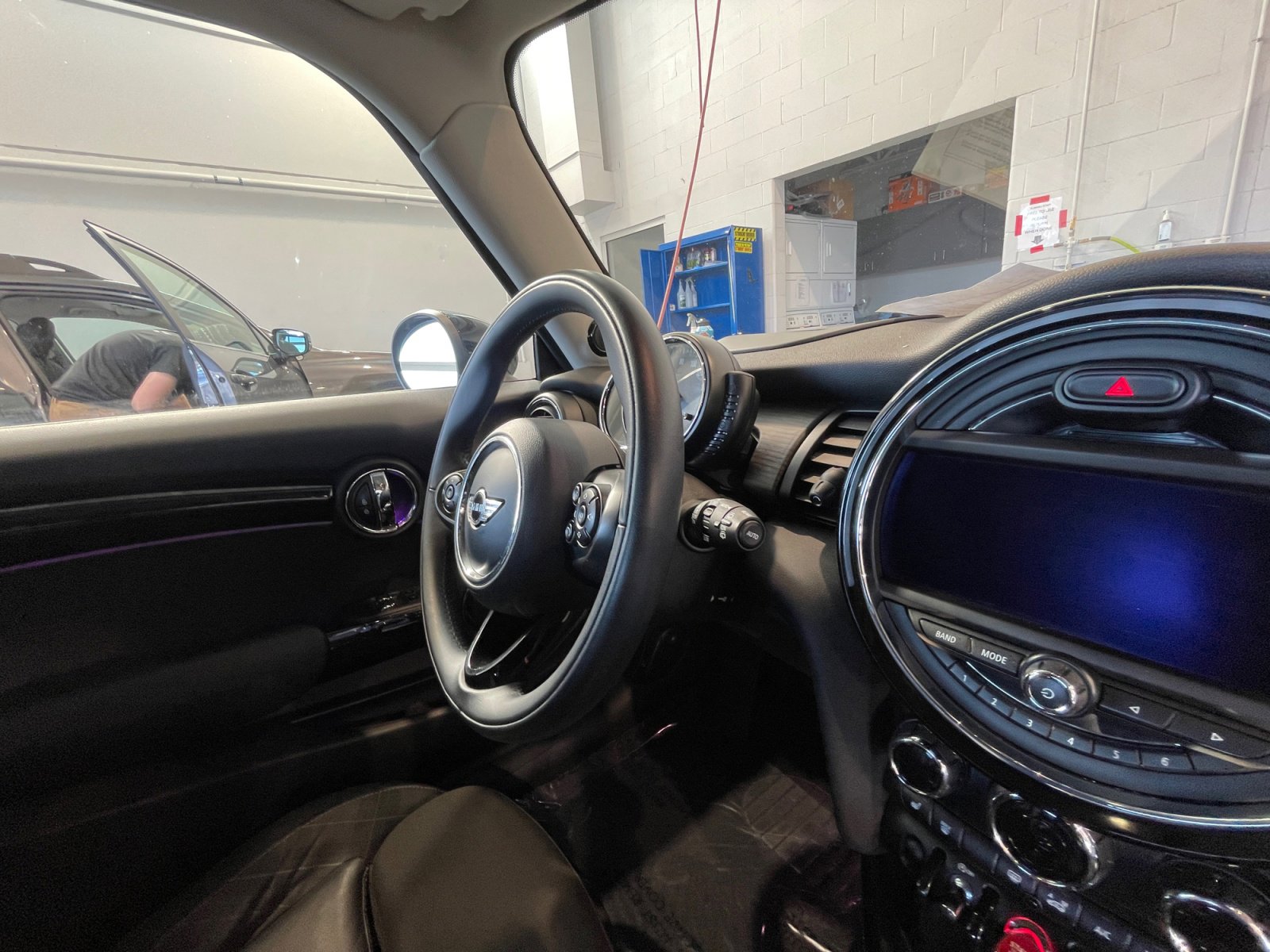 Used 2015 MINI Cooper S image 26